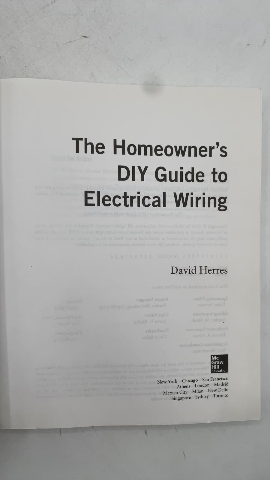 The Homeowner's DIY Guide to Electrical Wiring by David Herres - title page
