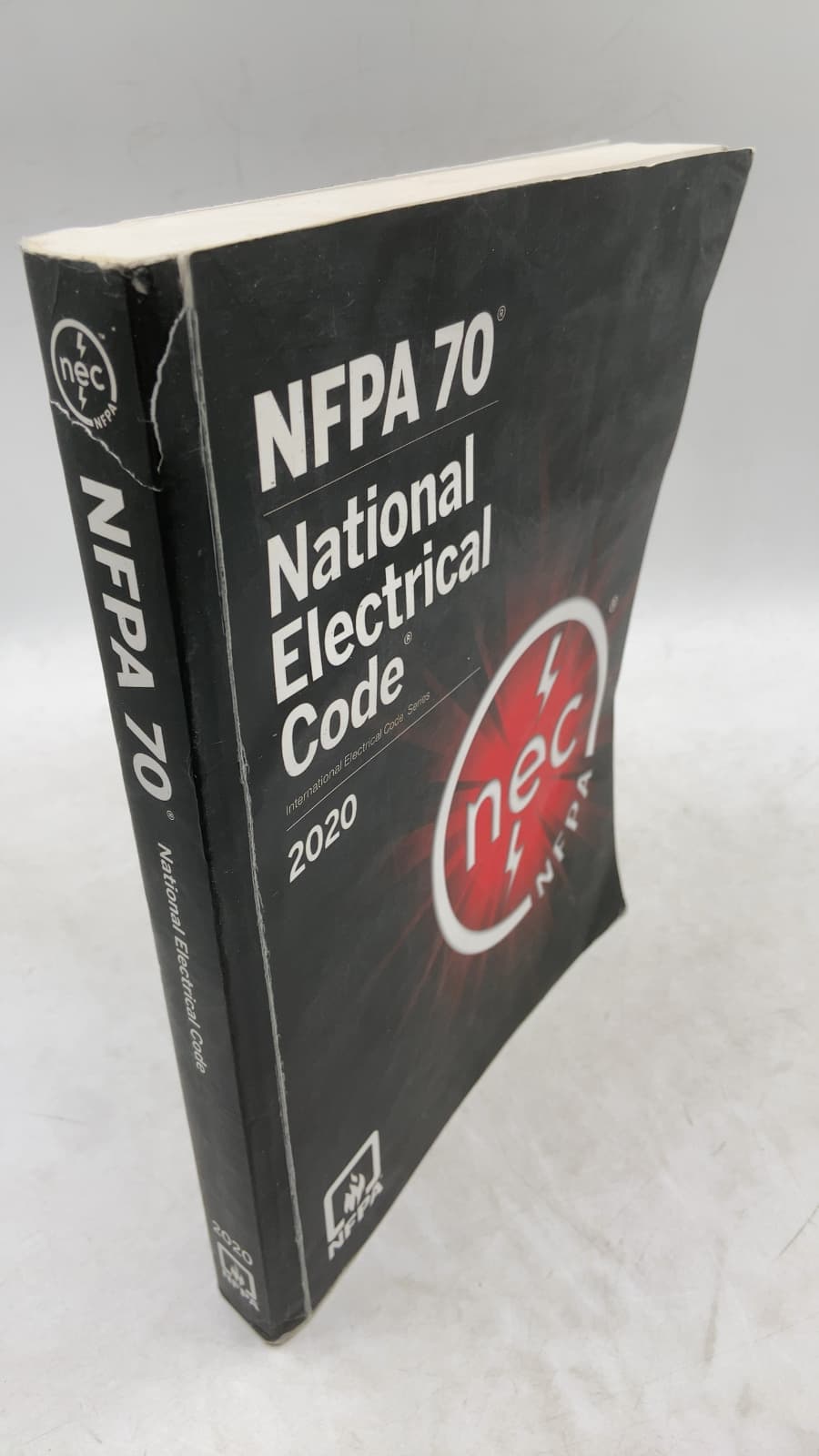 NFPA 70 National Electrical Code by National Fire Protection Association - front cover