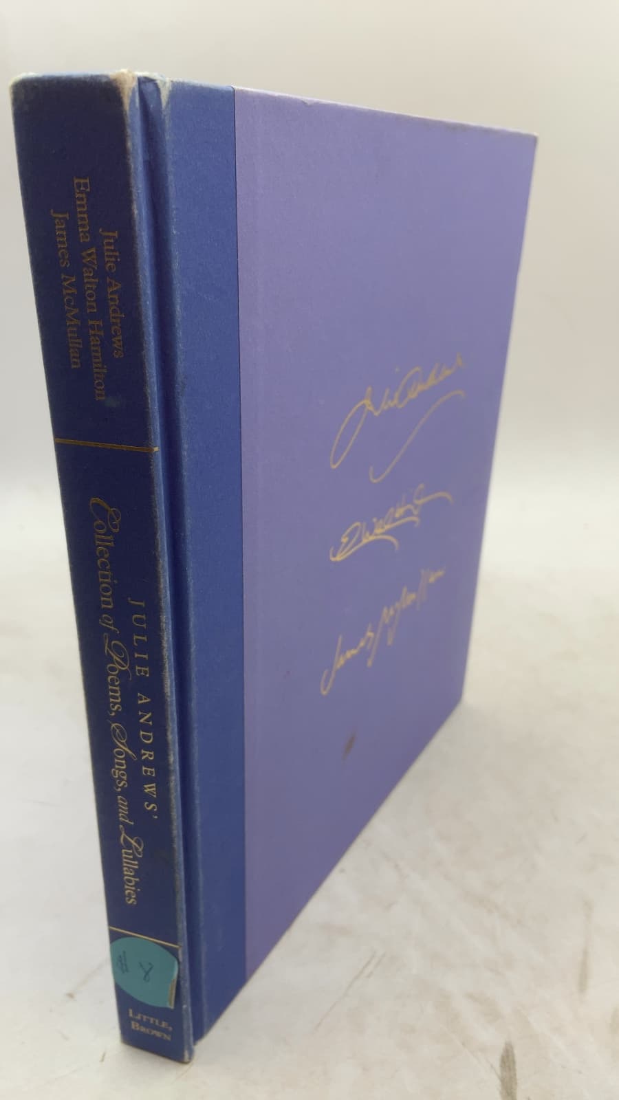 Julie Andrews' Collection of Poems, Songs, and Lullabies by Julie Andrews & Emma Walton Hamilton - front cover