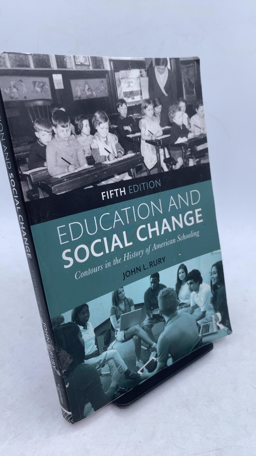 Education and Social Change: Contours in the History of American Schooling