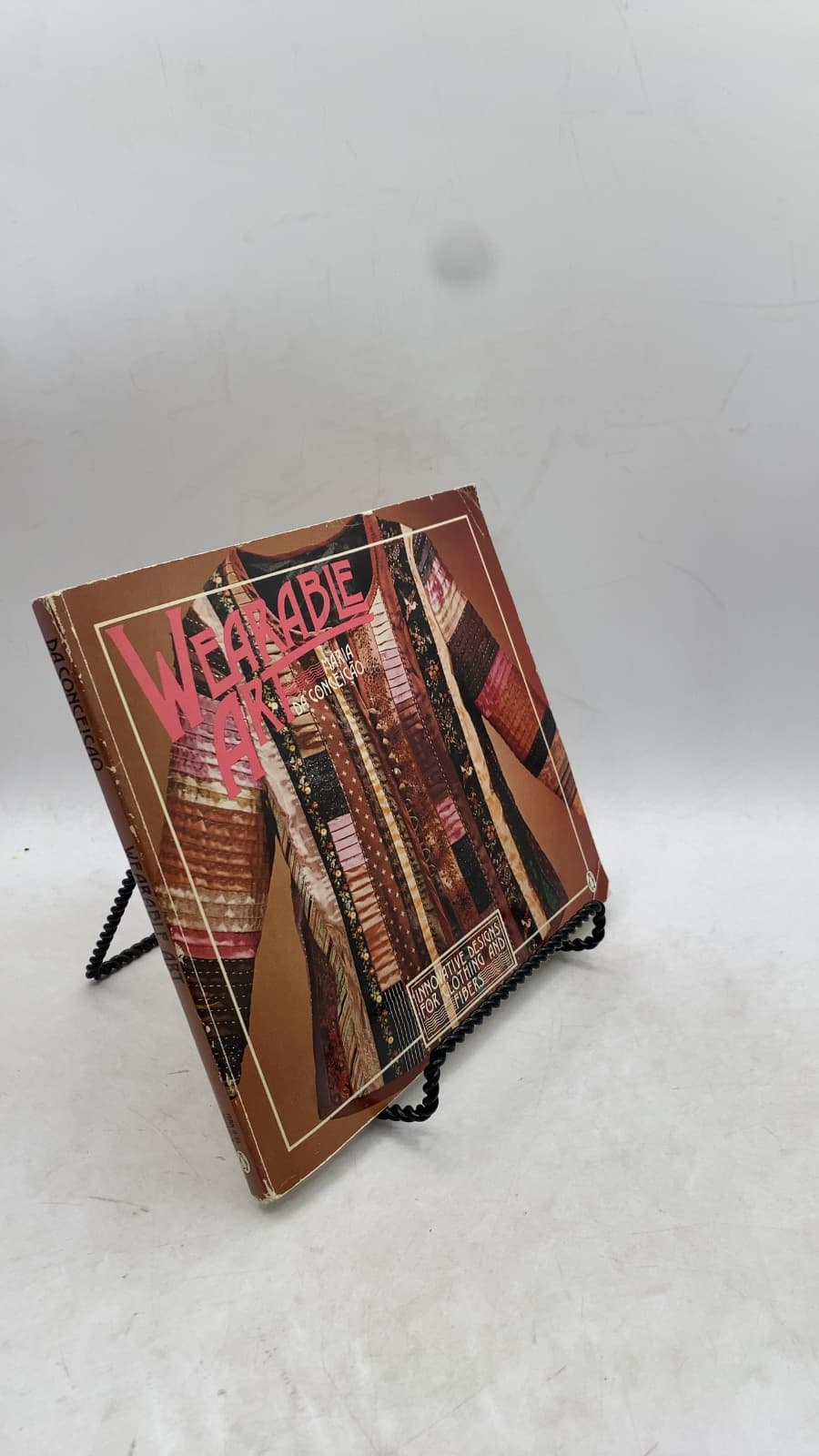 Wearable Art: Innovative Designs for Clothing and Fibers