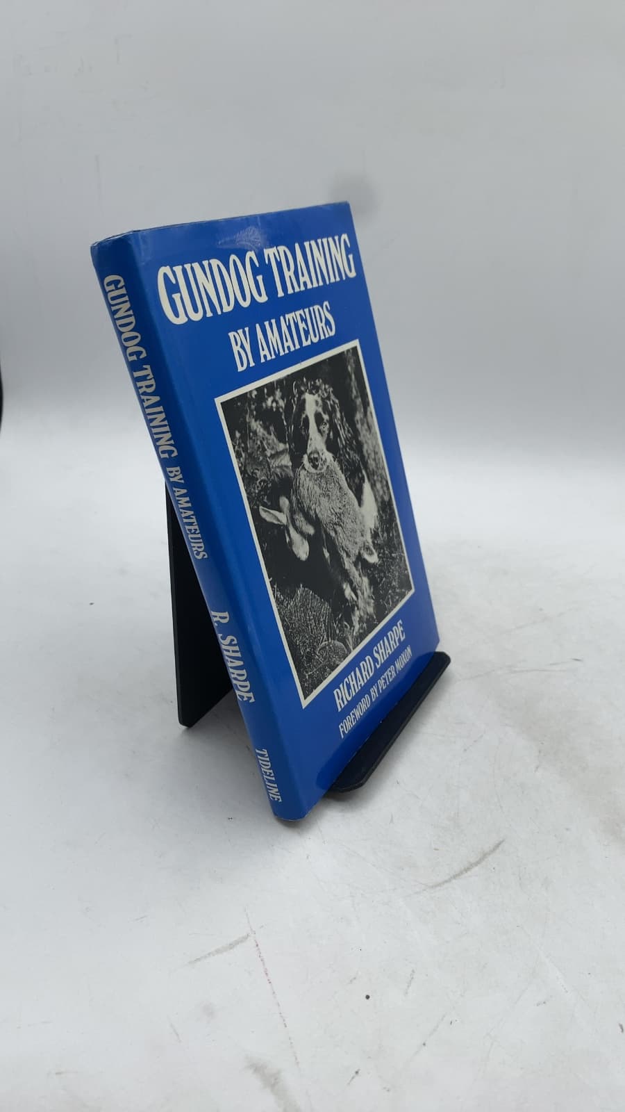 Gundog Training by Amateurs by Richard Sharpe - front cover