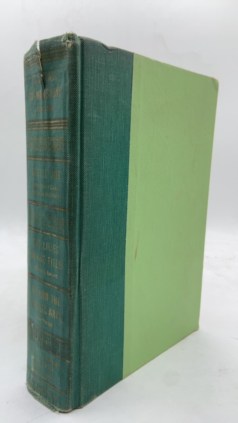 A Dream of Mansions by Norris Lloyd; Daphne du Maurier; Arthur Quiller-Couch; William E. Barrett; Dave Morrah; Bob Considine - front cover