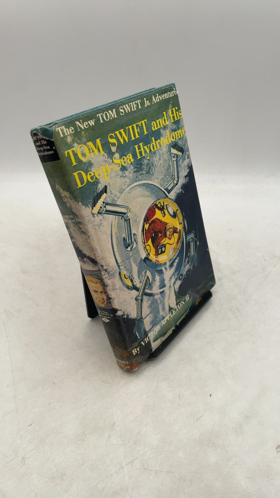TOM Swift and His Deep-SEA Hydrodome by Victor Appleton II - front cover