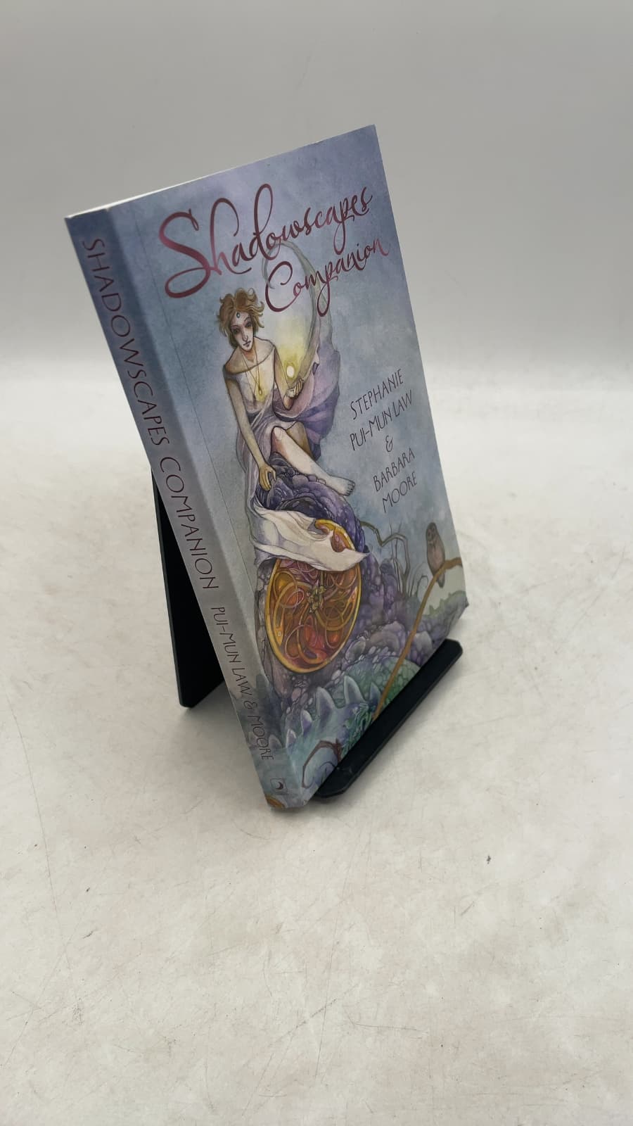 Shadowscapes Companion by Stephanie Pui-Mun Law & Barbara Moore - front cover