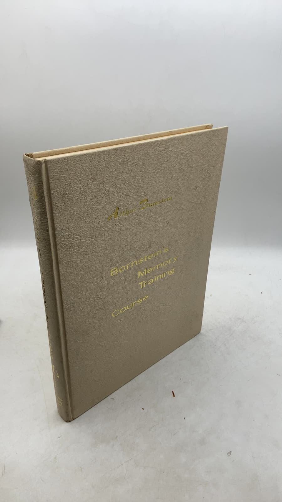 Bornstein's Memory Training Course by Arthur Bornstein - front cover