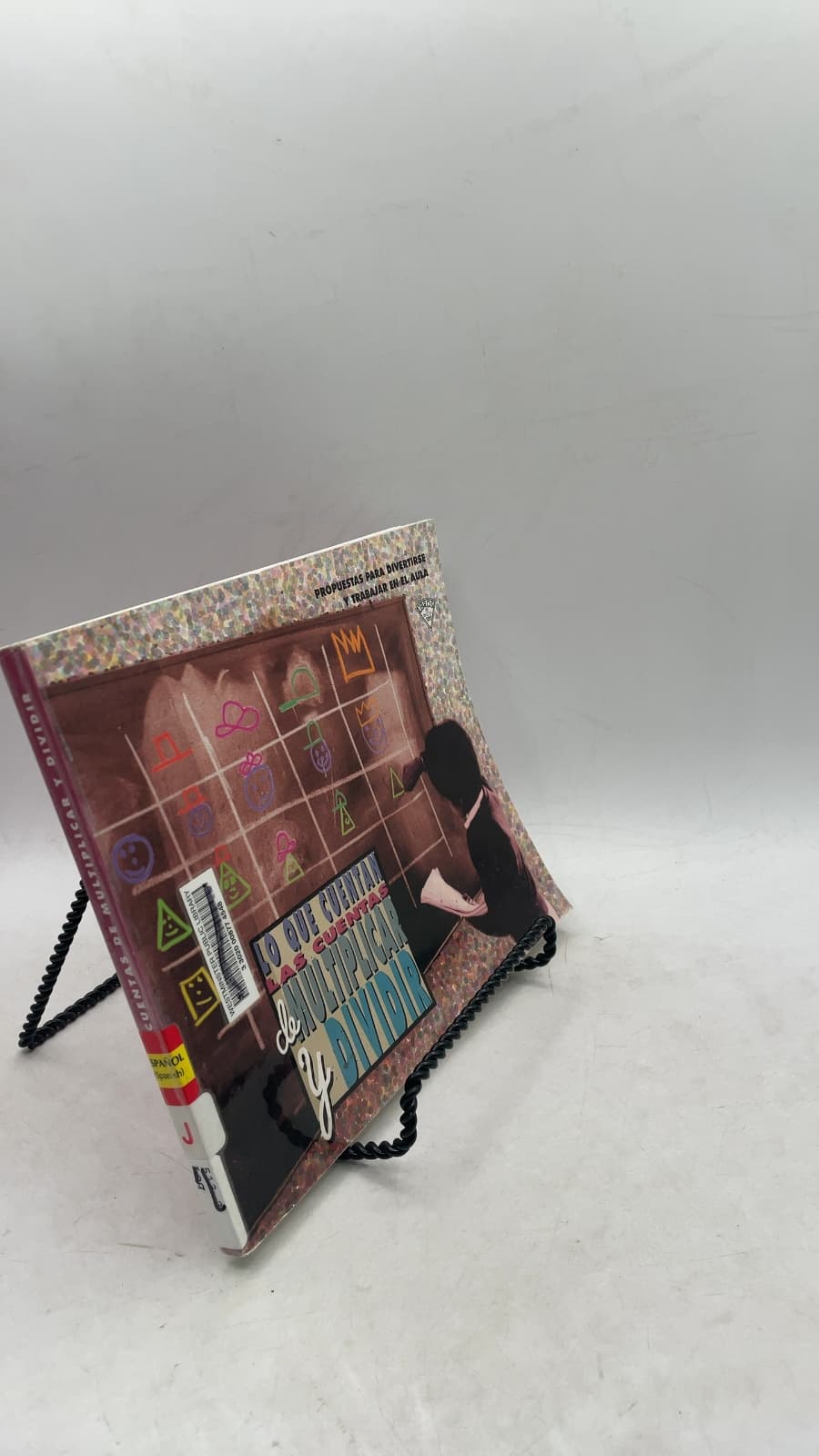 Lo que cuentan las cuentas de multiplicar y dividir by David Block, Irma Fuenlabrada, Hugo Balbuena, Leove Ortega - front cover