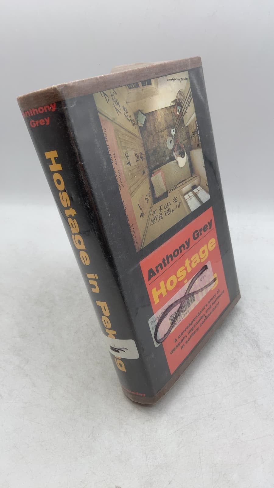 Hostage in Peking by Anthony Grey - front cover