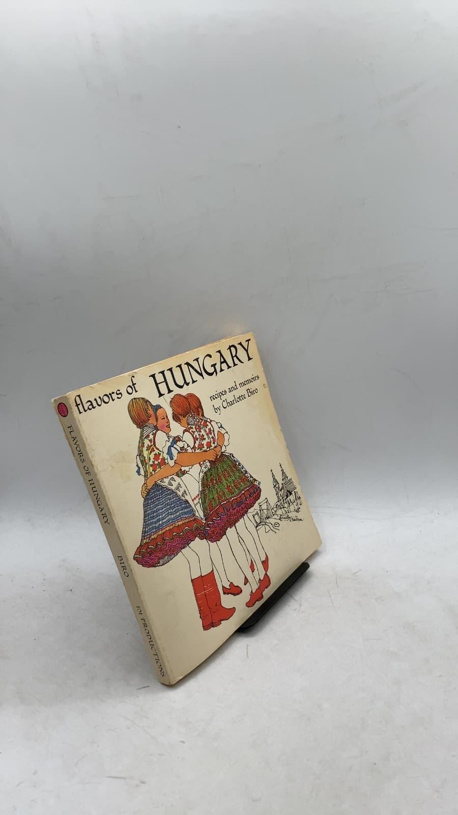 Flavors of Hungary by Charlotte Slovak Biro - front cover