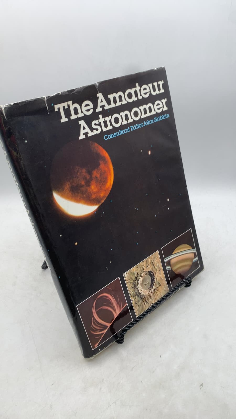 The Amateur Astronomer by Antonín Rükl - front cover