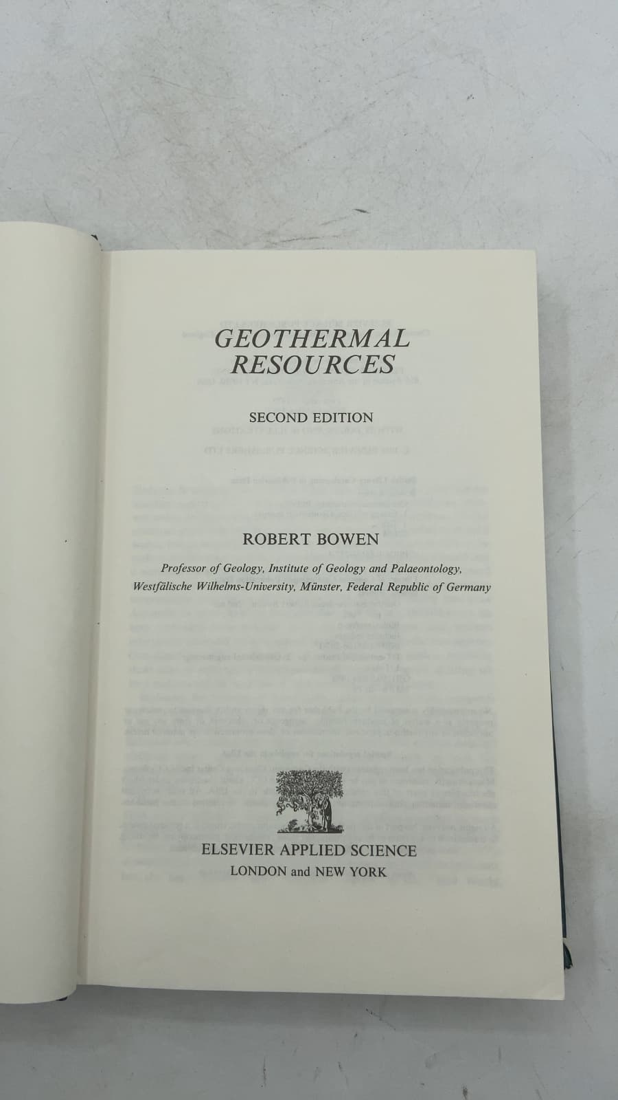 Geothermal Resources by Robert Bowen - title page