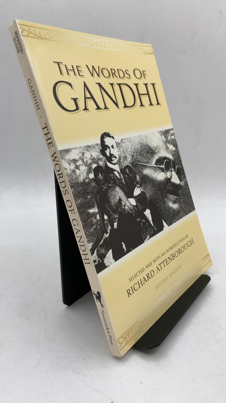 The Words of Gandhi by Selected and Introduced by Richard Attenborough - front cover