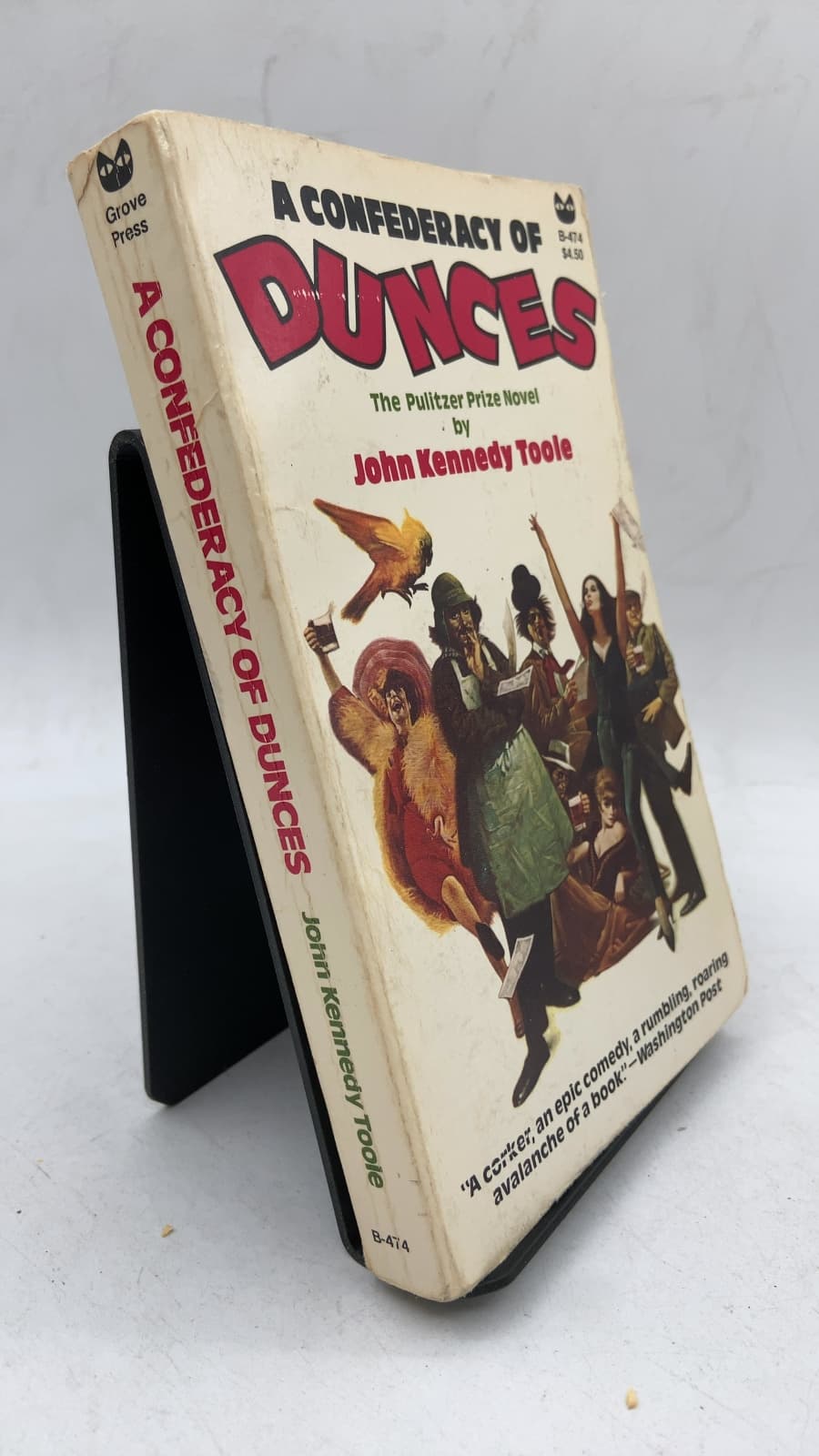 A Confederacy of Dunces by John Kennedy Toole - front cover