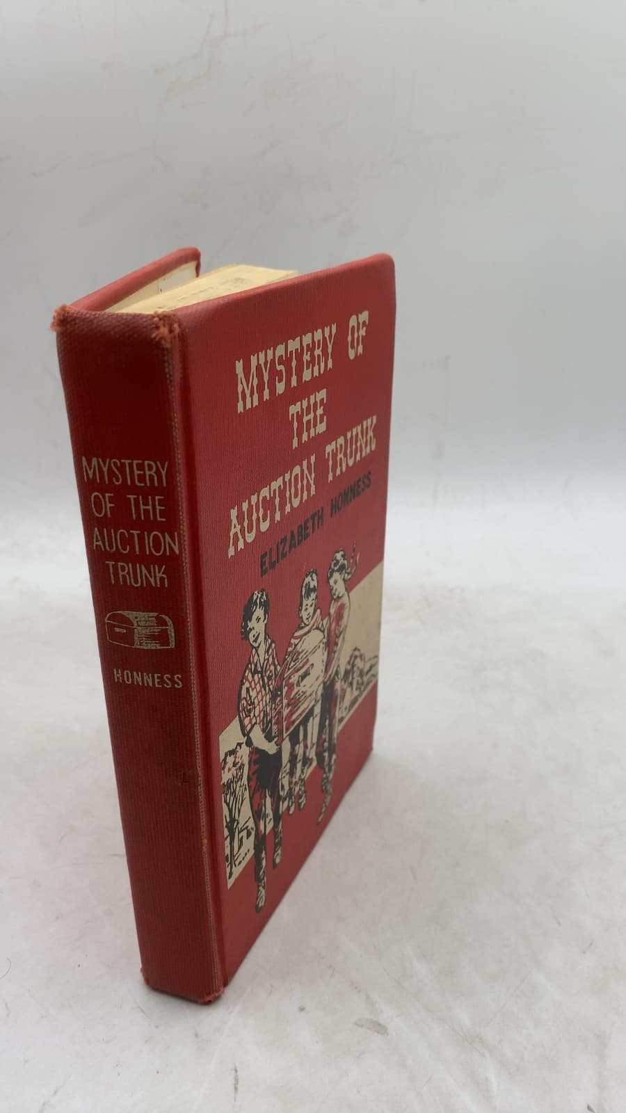 Mystery OF THE Auction Trunk by Elizabeth Honness - front cover