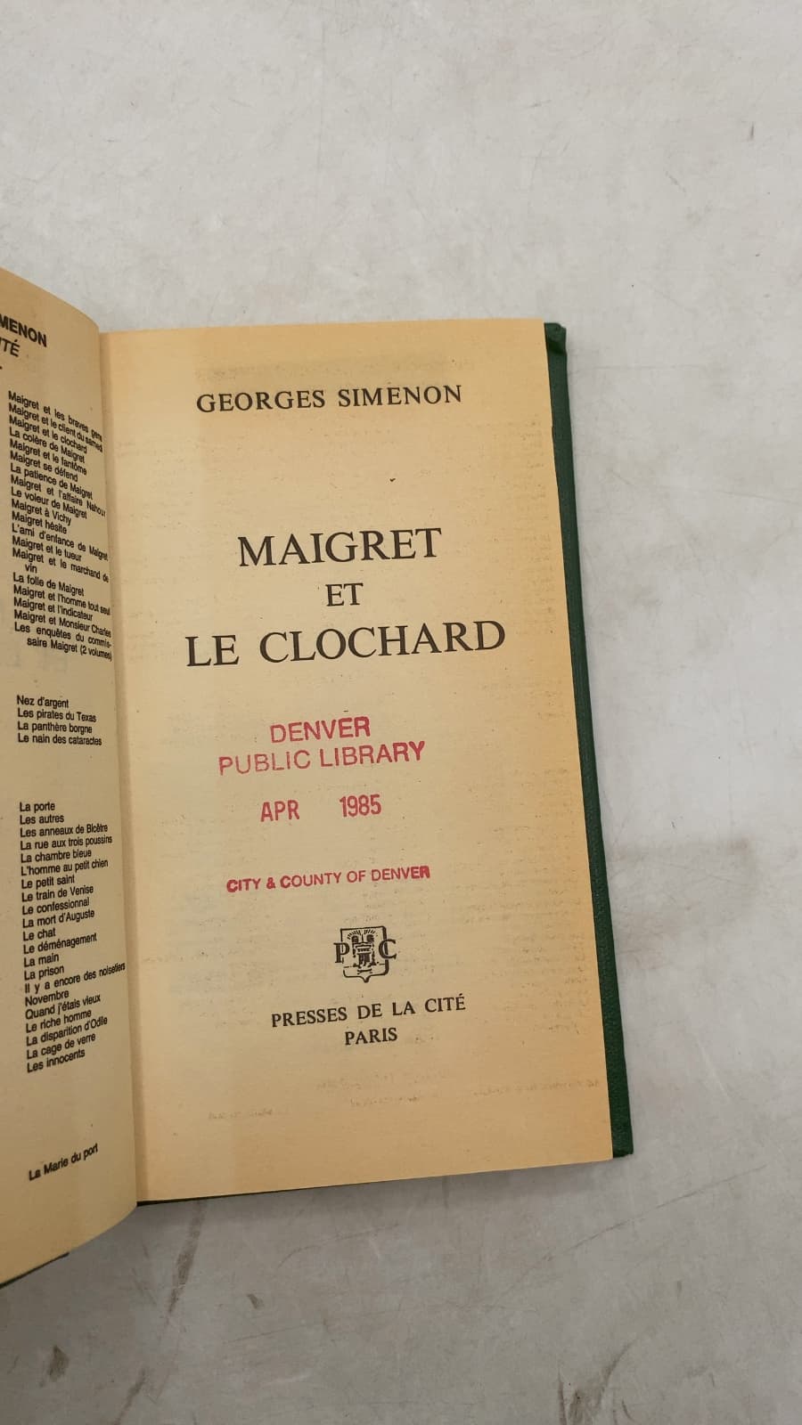 Maigret et le clochard by Georges Simenon - title page