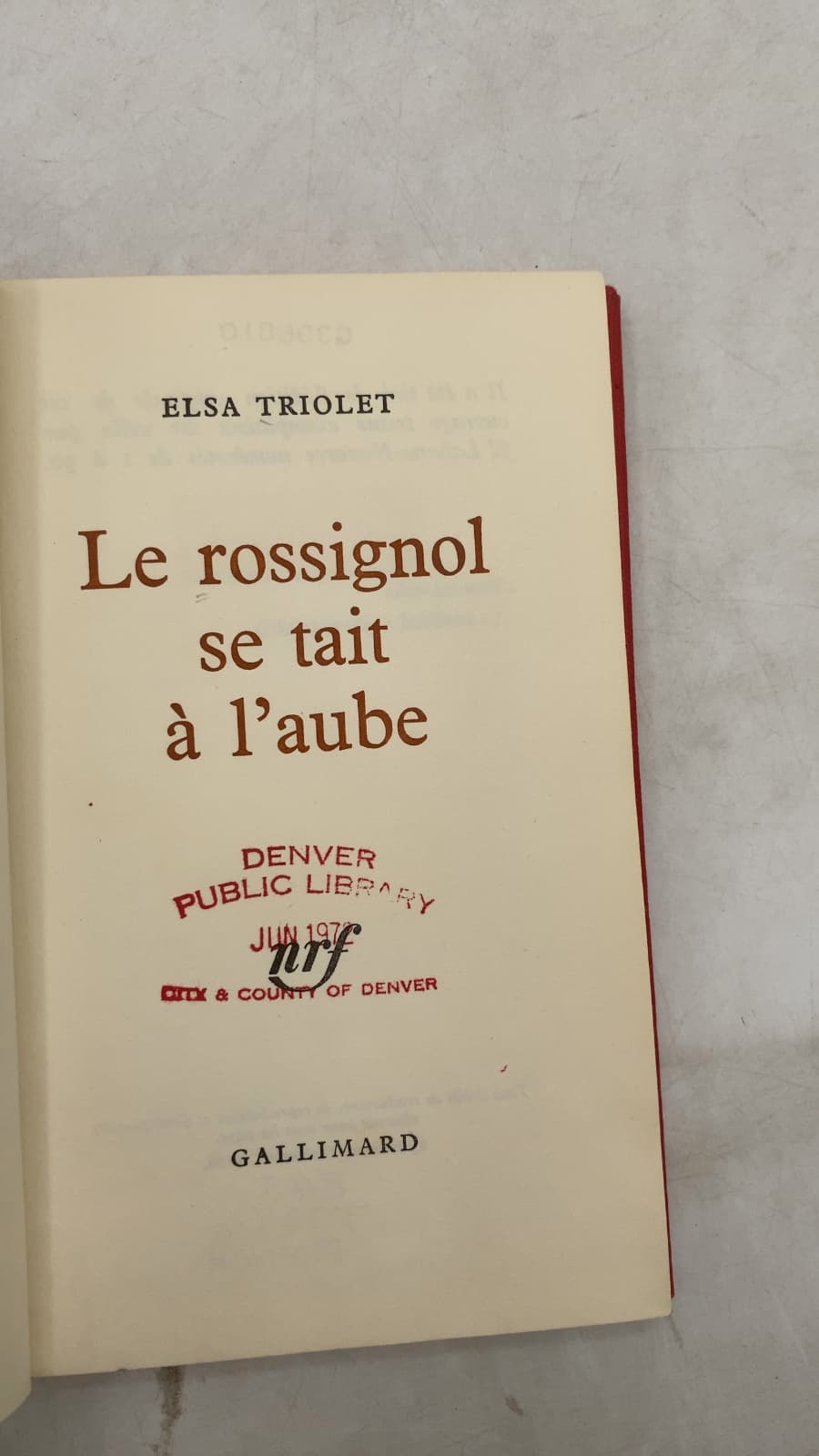 Le rossignol se tait à l'aube by Elsa Triolet - title page