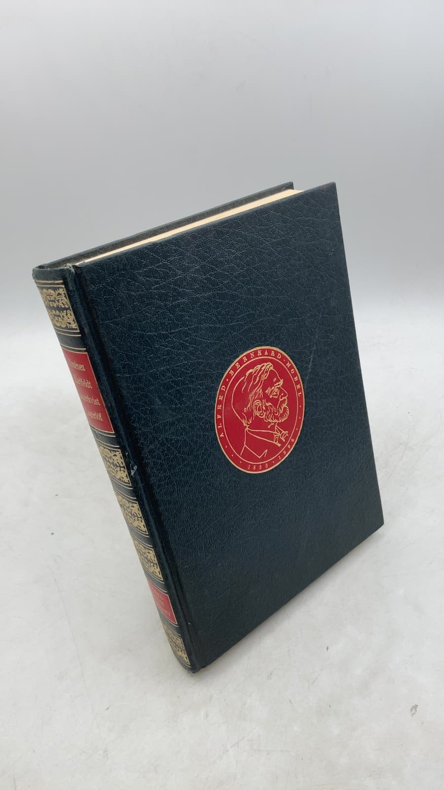 Nobel Prize Library by Juan Ramón Jiménez, Erik Axel Karlfeldt, Pär Lagerkvist, Selma Lagerlöf - front cover