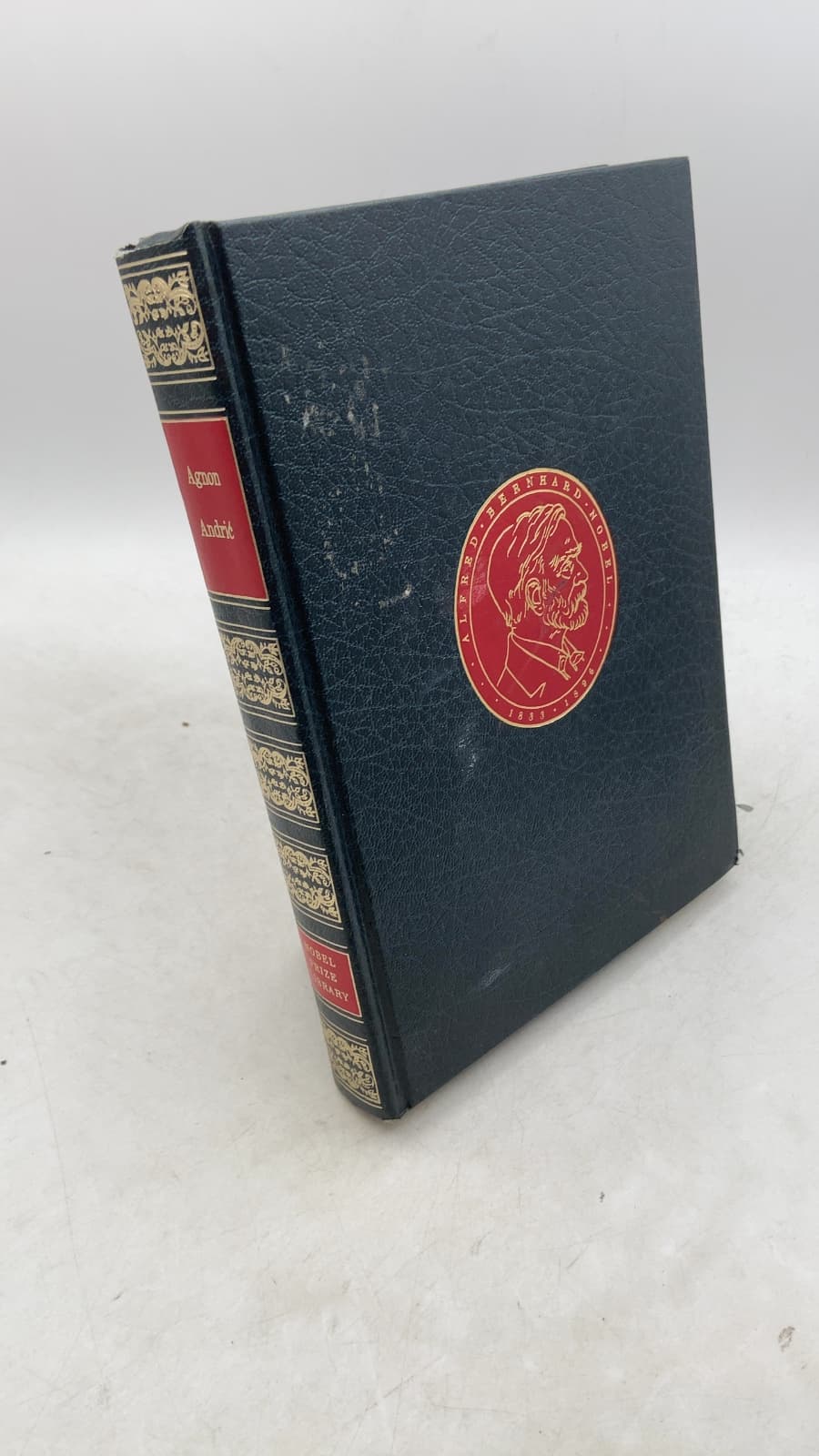 Nobel Prize Library: S. Y. Agnon, Ivo Andrić by S. Y. Agnon and Ivo Andrić - front cover