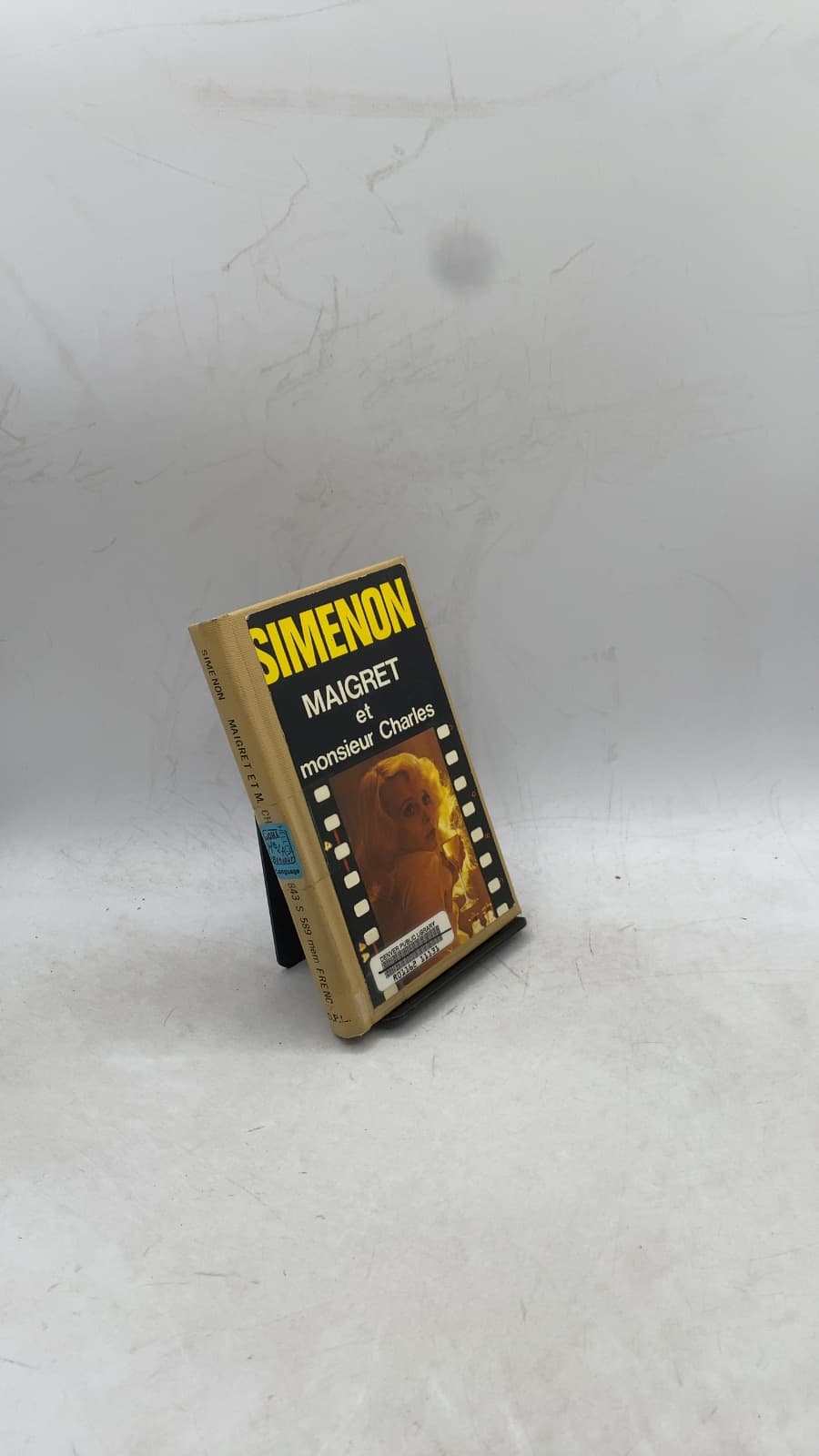 Maigret et monsieur Charles by Georges Simenon - front cover