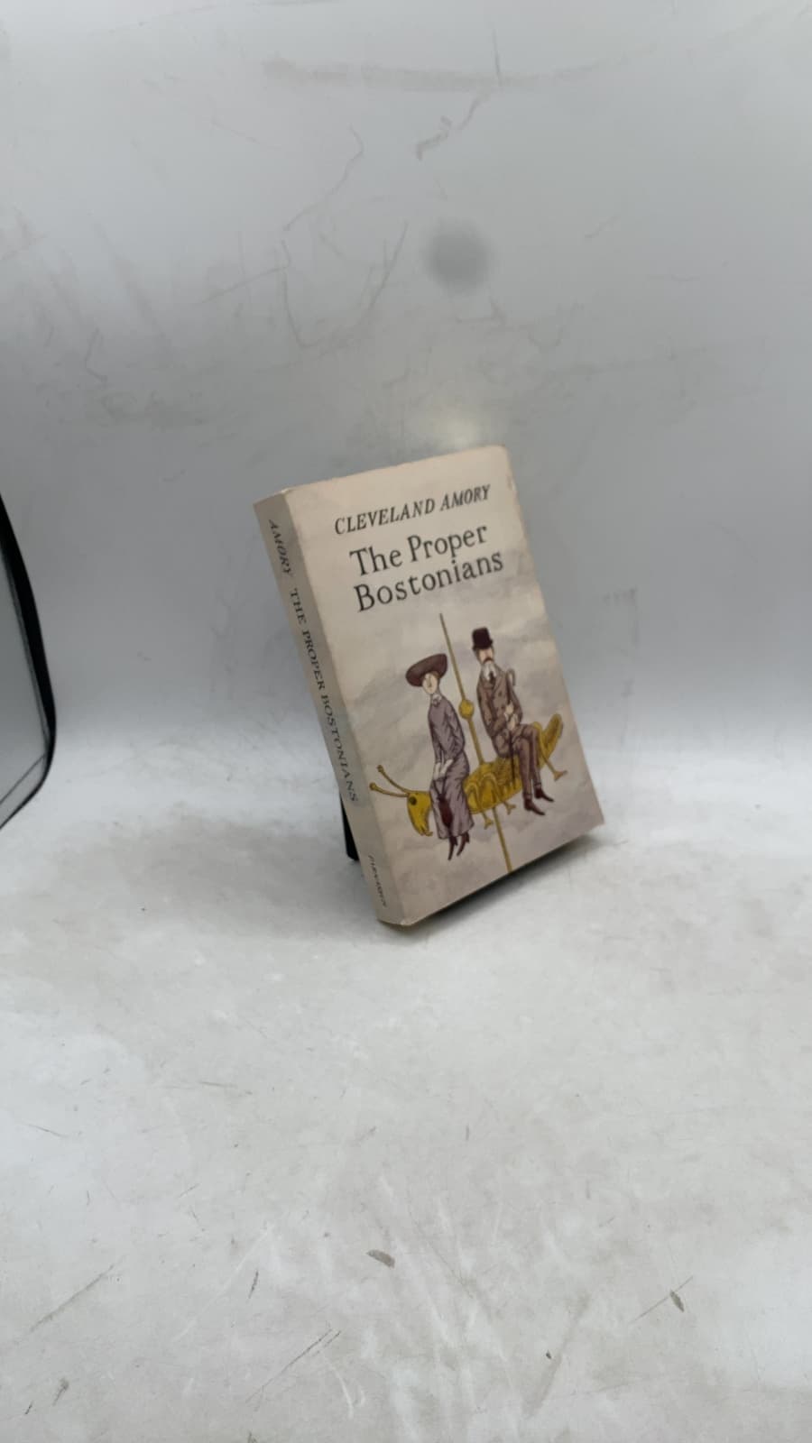 The Proper Bostonians by Cleveland Amory - front cover