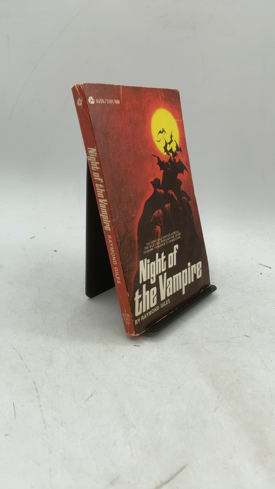 Night of the Vampire by Raymond Giles - front cover