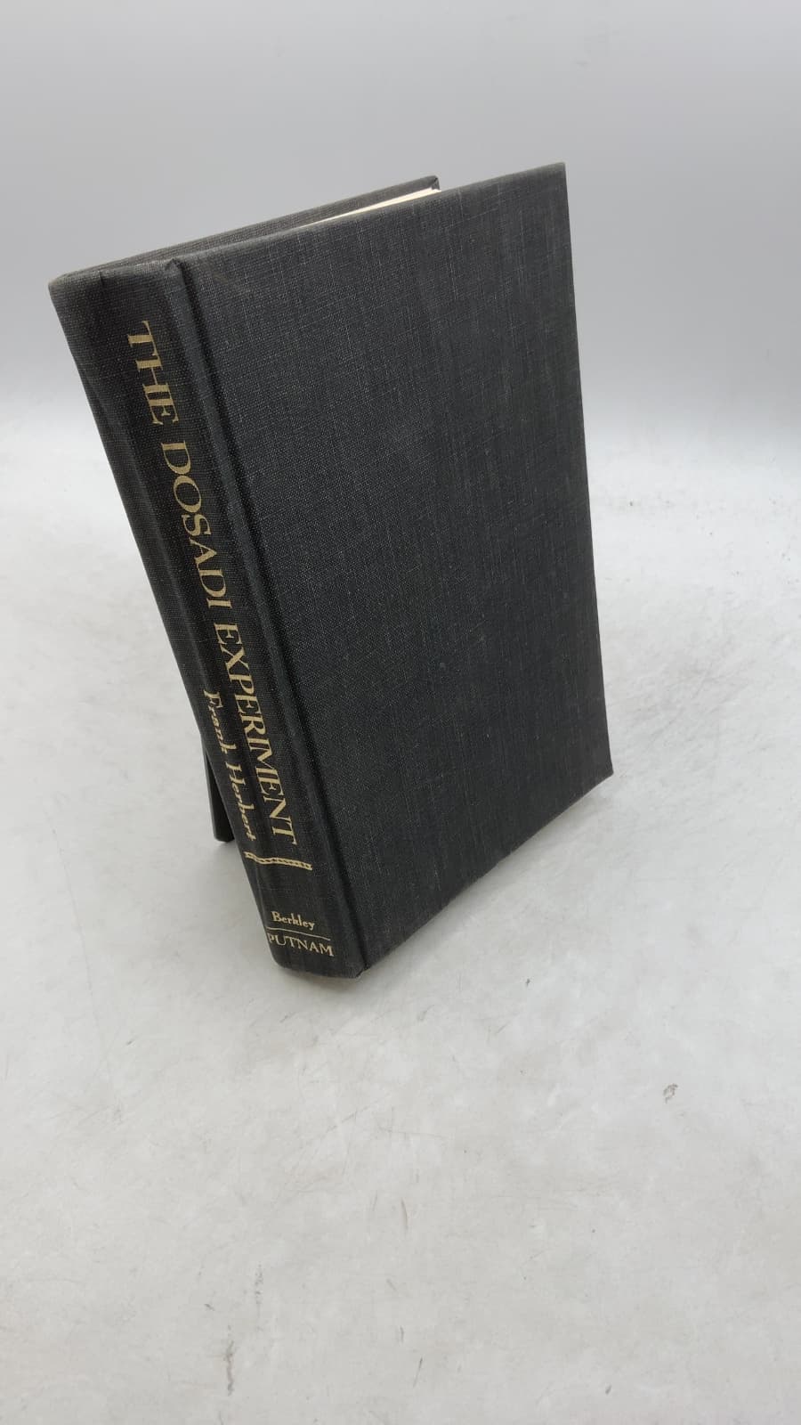 THE Dosadi Experiment by Frank Herbert - front cover