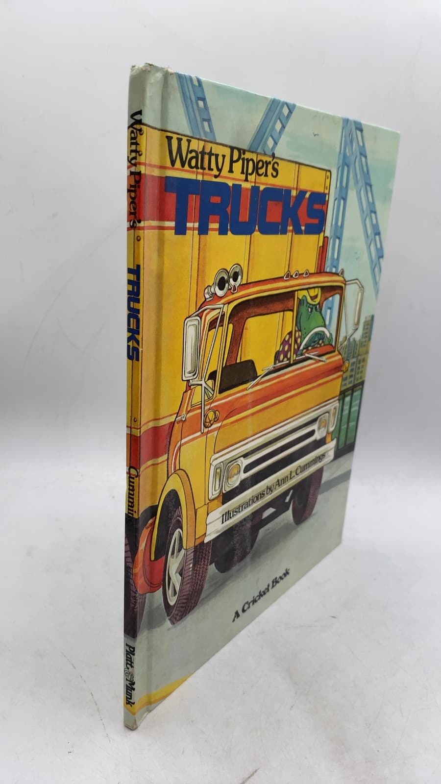 Watty Piper's Trucks by Watty Piper - front cover