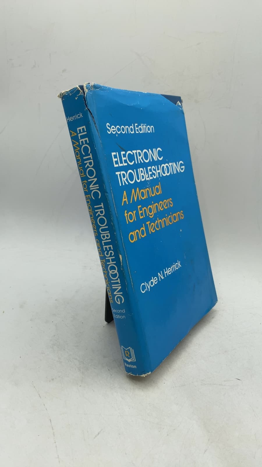 Electronic Troubleshooting: A Manual for Engineers and Technicians by Clyde N. Herrick - front cover