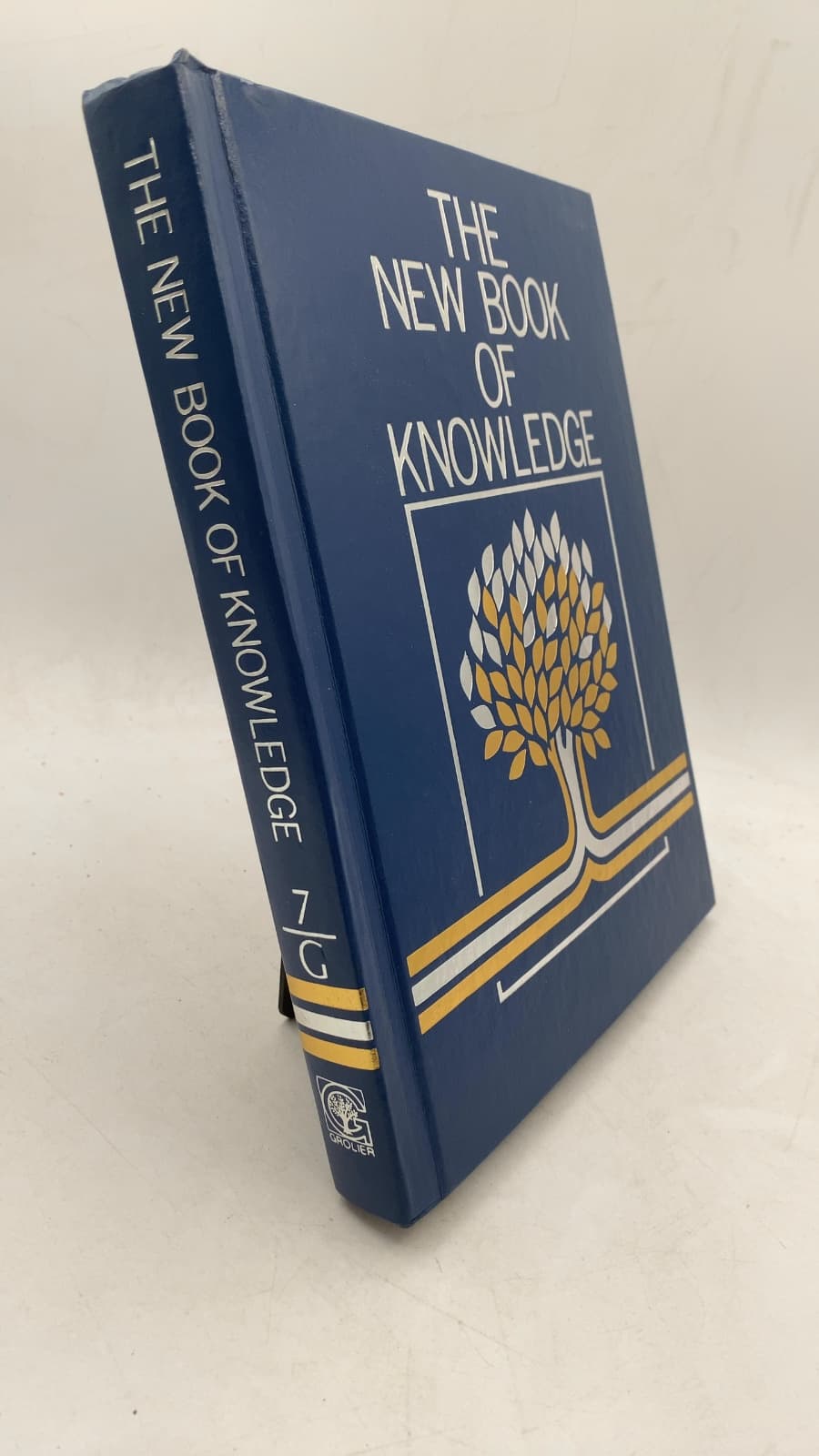 The New Book of Knowledge (Volume 7 / G) - front cover