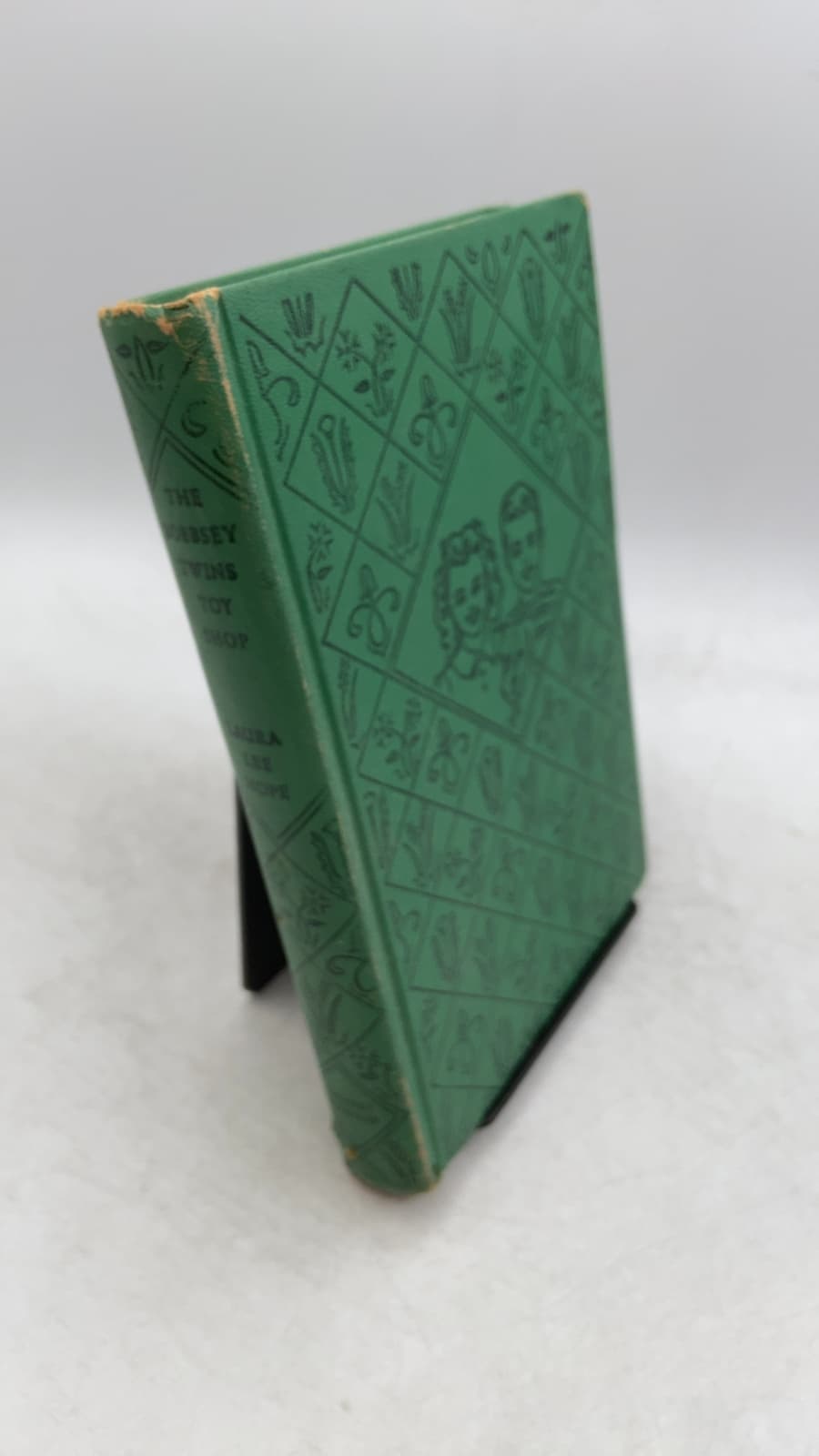 The Bobbsey Twins' Toy Shop by Laura Lee Hope - front cover