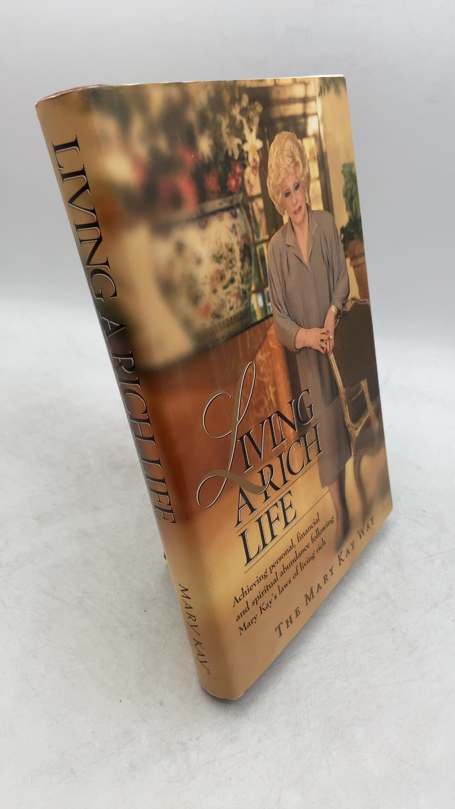 Living a Rich Life by Mary Kay Ash - front cover