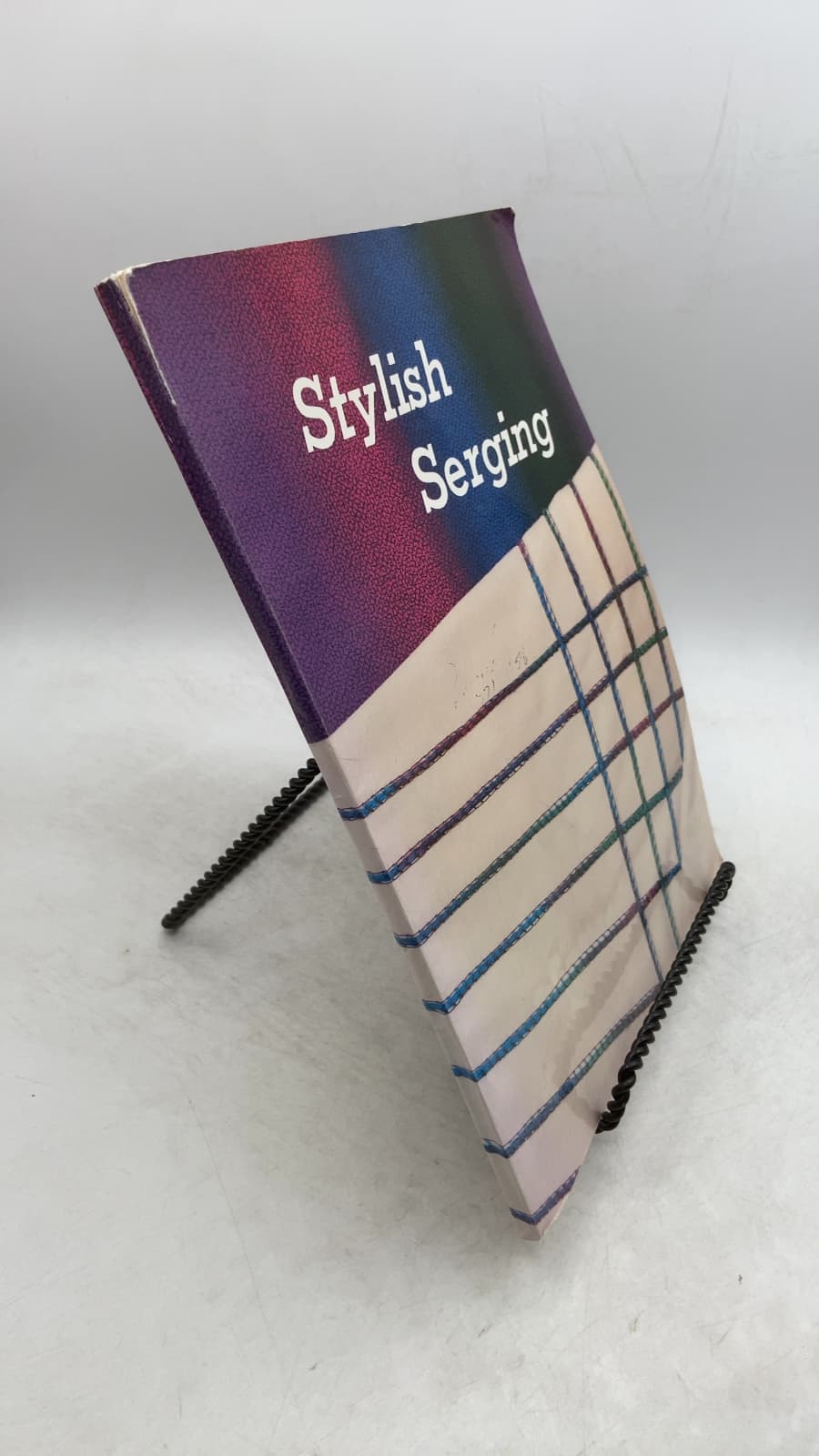 Stylish Serging by Ervena YU - front cover