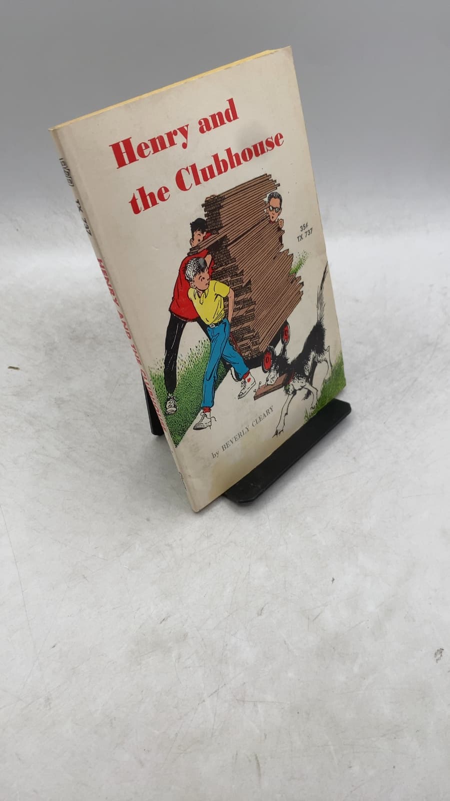 Henry and the Clubhouse by Beverly Cleary - front cover