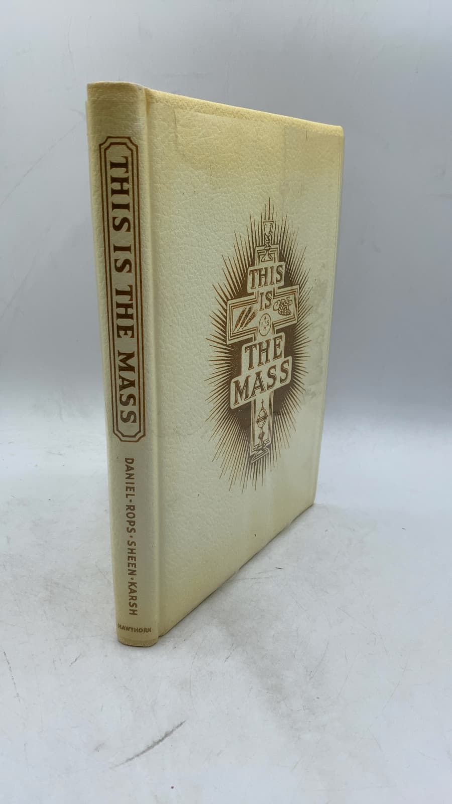 This is the Mass by Henri Daniel-Rops - front cover