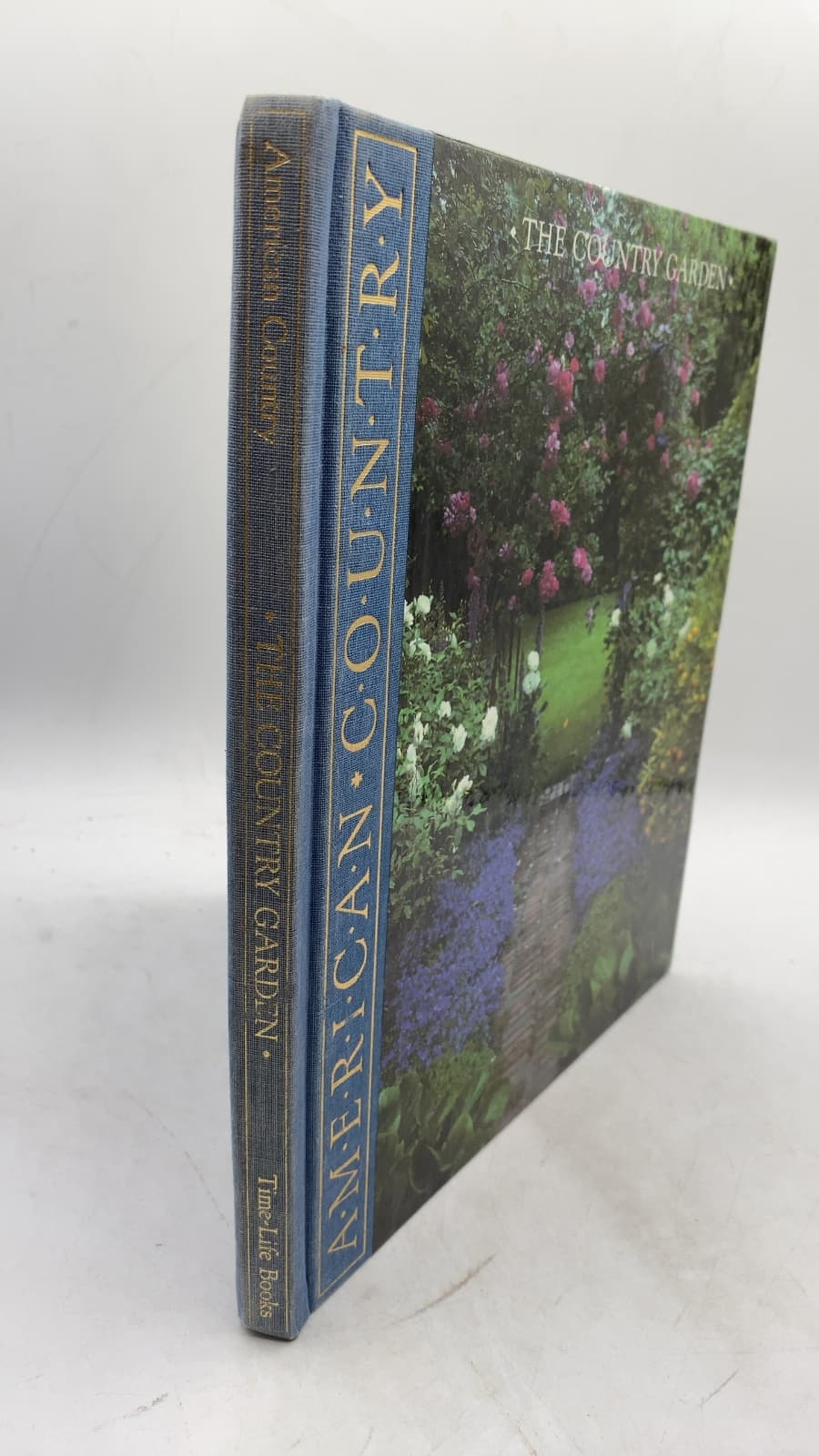 The Country Garden: Ideas for Gardening in a Natural Style by Rebus, Inc. - front cover