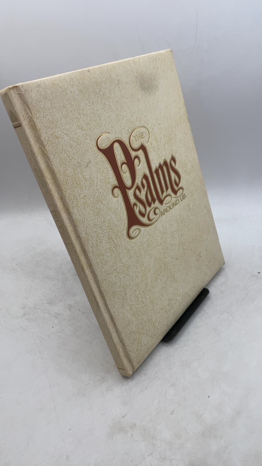 THE Psalms Around US by Grant Heilman (Photographer) - front cover