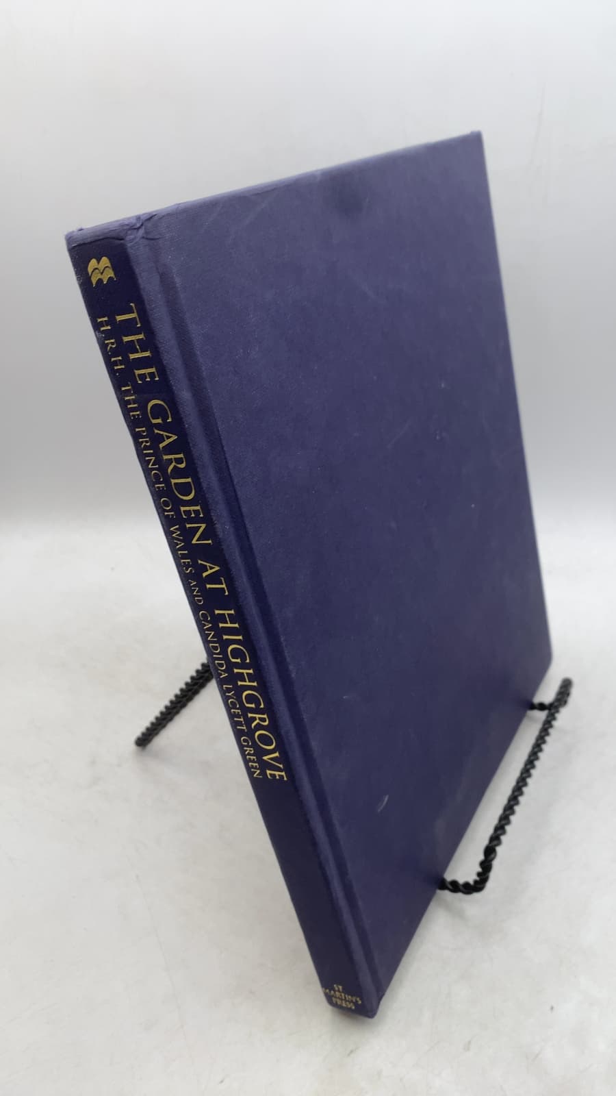 THE Garden AT Highgrove by H.r.h. THE Prince OF Wales AND Candida Lycett Green - front cover