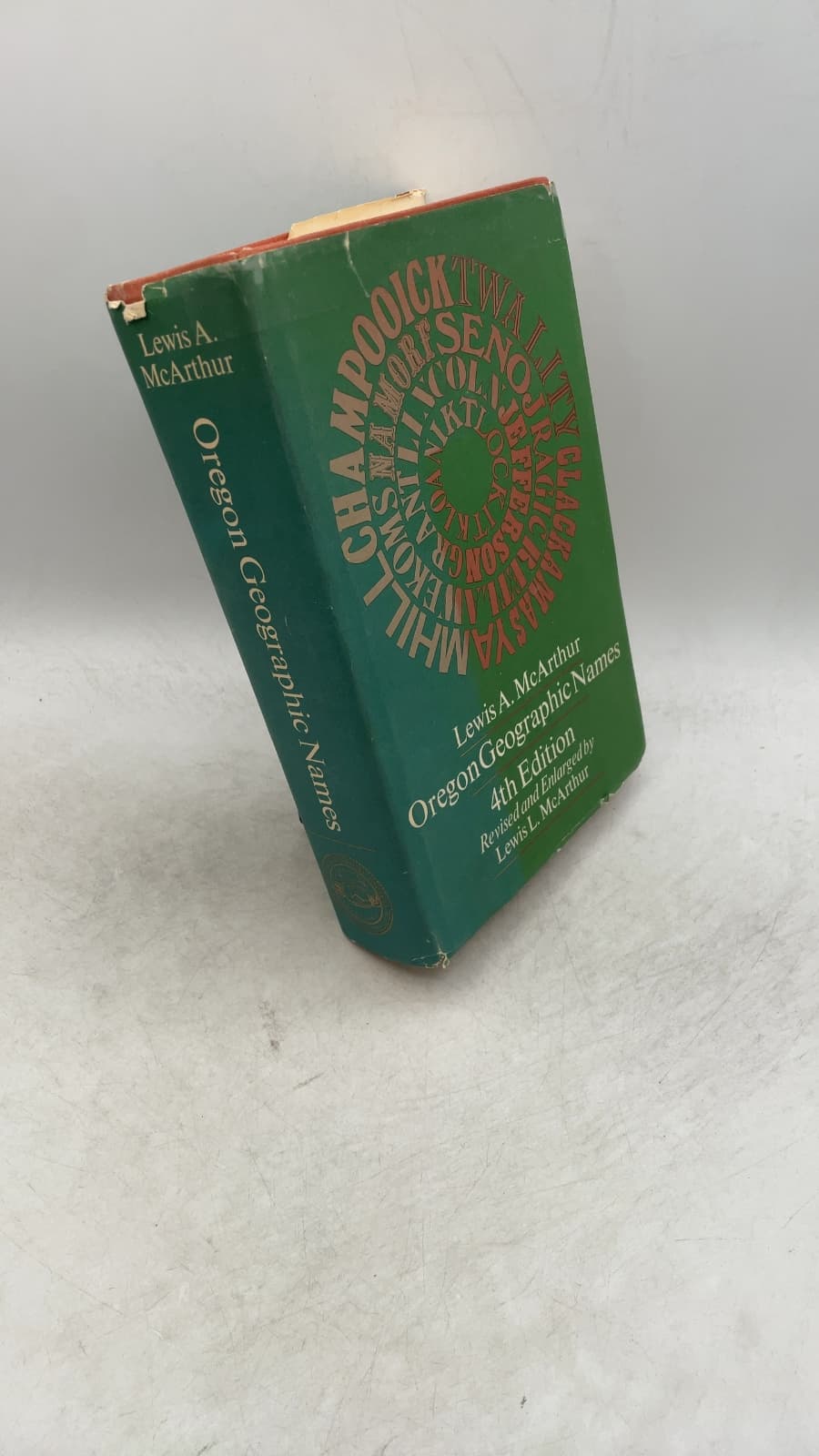 Oregon Geographic Names by Lewis A. McArthur - front cover