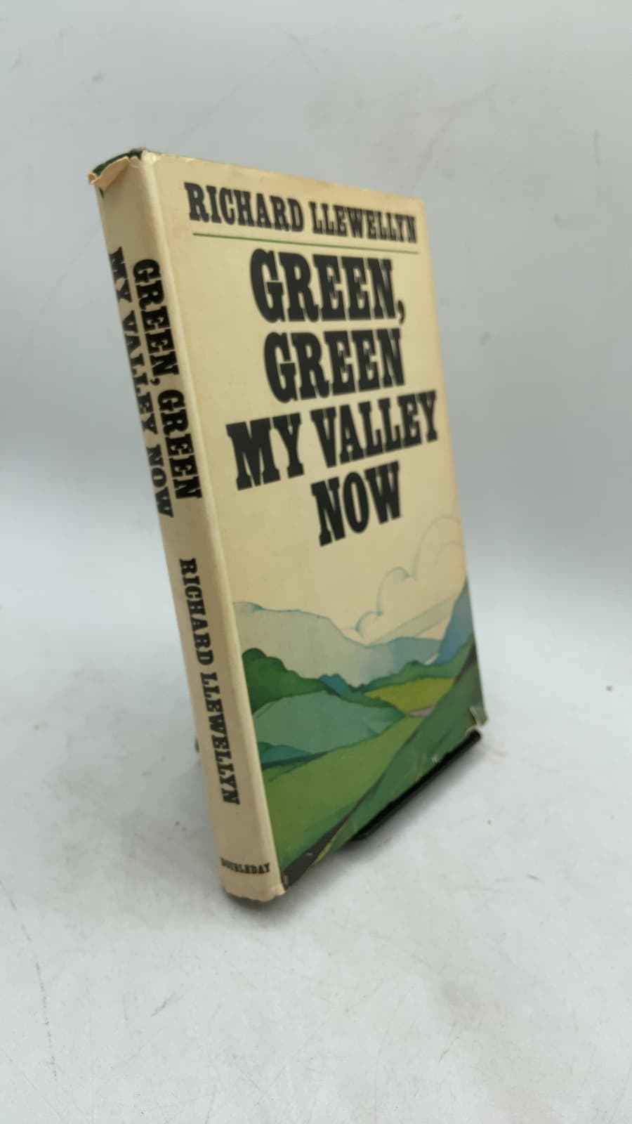 Green, Green My Valley Now by Richard Llewellyn - front cover