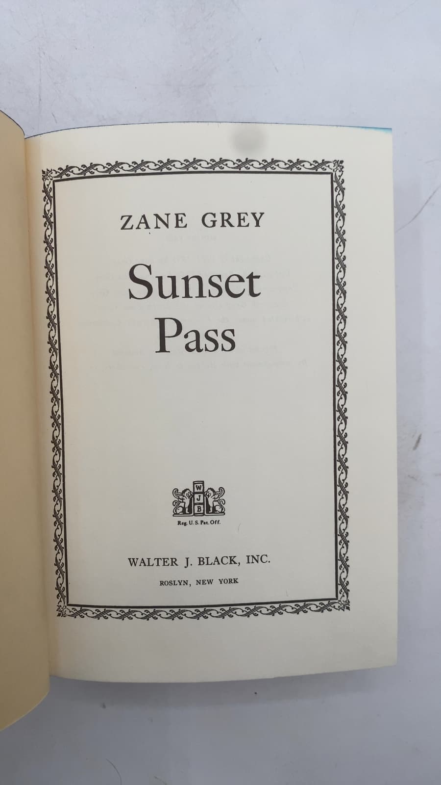 Sunset Pass by Zane Grey - title page