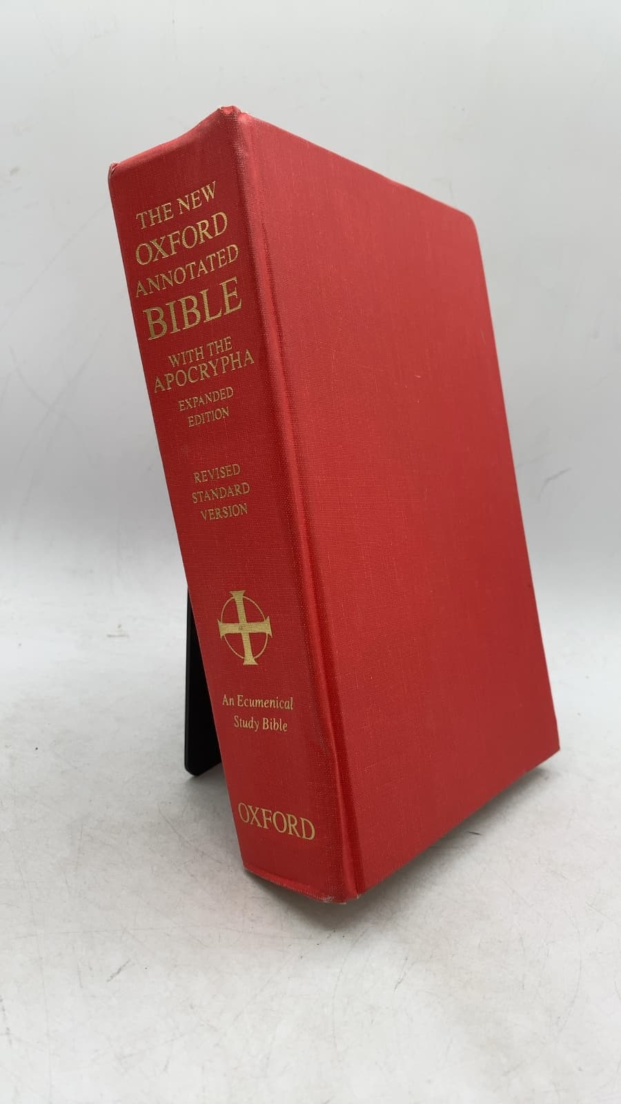 The New Oxford Annotated Bible with the Apocrypha: Revised Standard Version, Expanded Edition by Herbert G. May and Bruce M. Metzger (Editors) - front cover