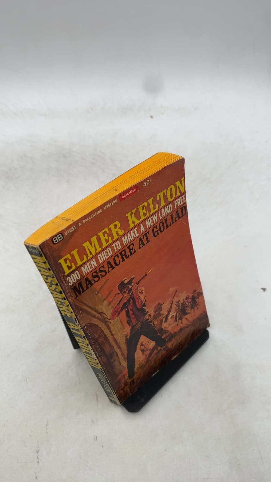Massacre at Goliad by Elmer Kelton - front cover