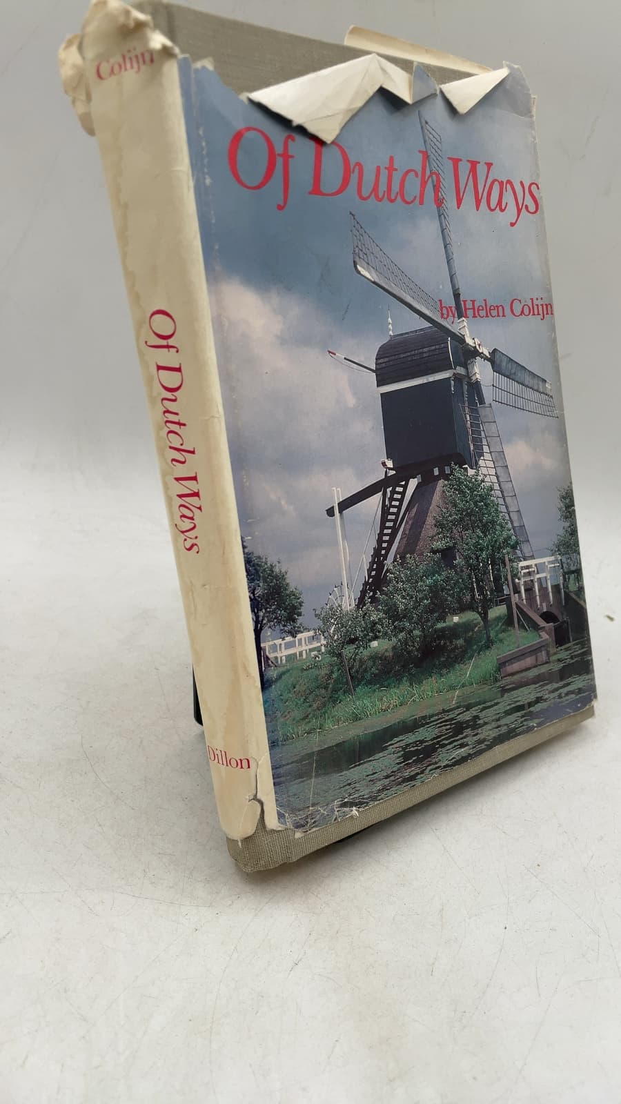 Of Dutch Ways by Helen Colijn - front cover