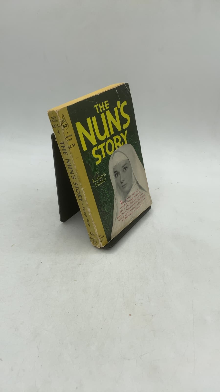 The Nun's Story by Kathryn Hulme - front cover