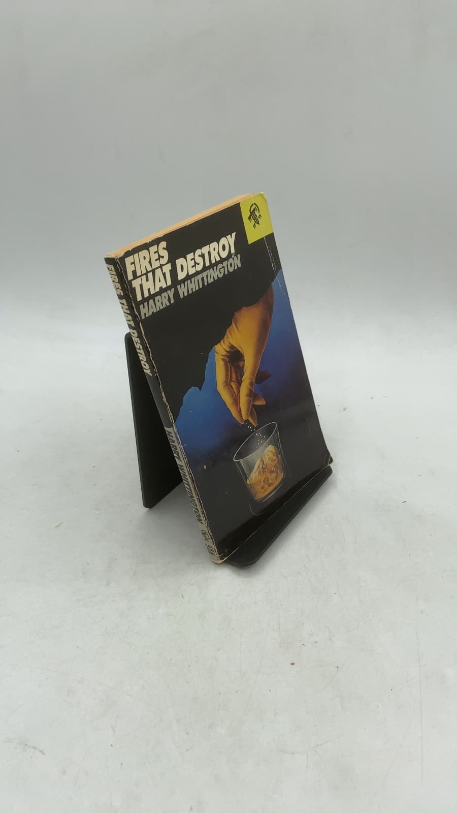 Fires That Destroy by Harry Whittington - front cover
