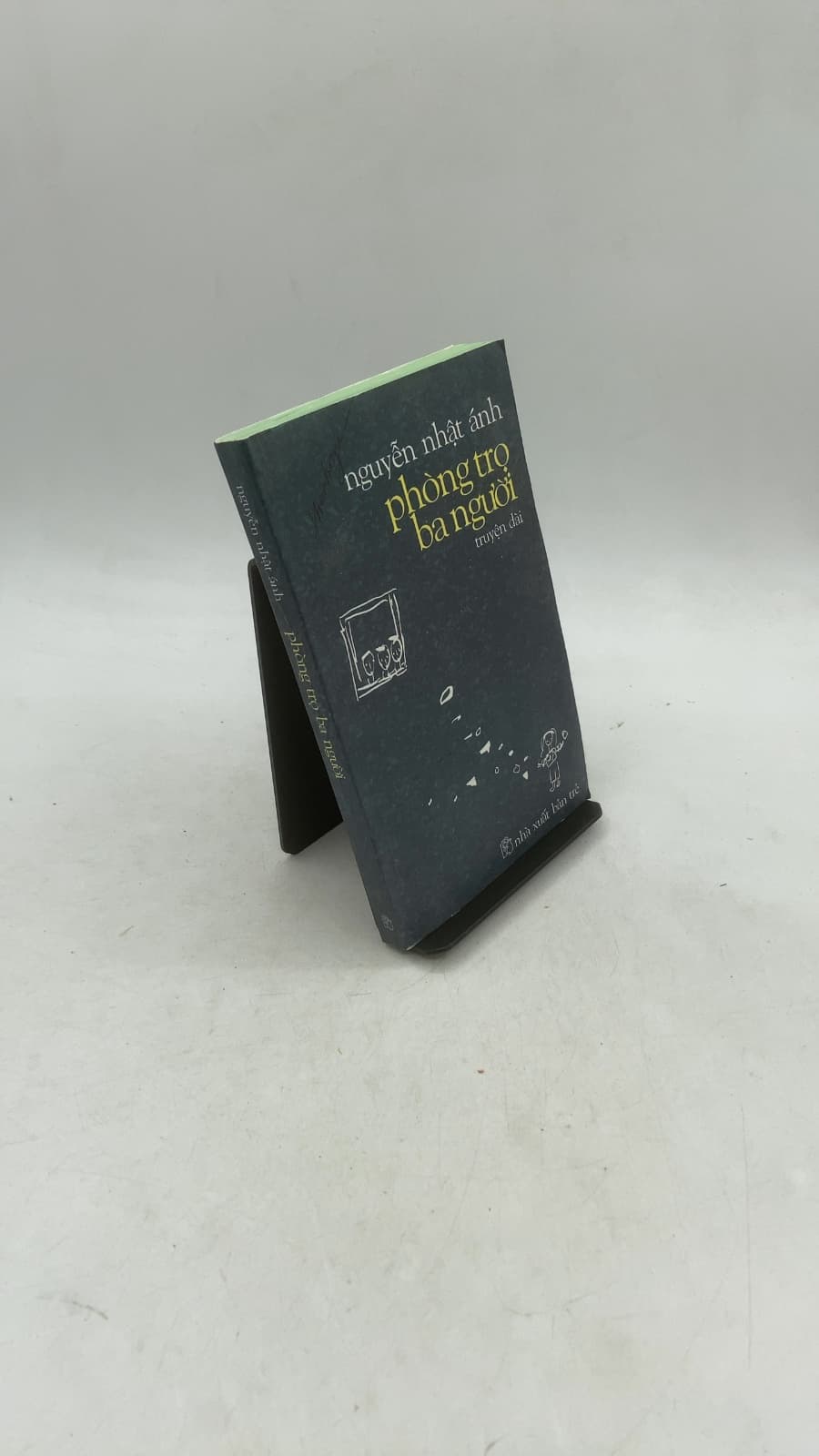 Phòng Trọ Ba Người by Nguyễn Nhật Ánh - front cover