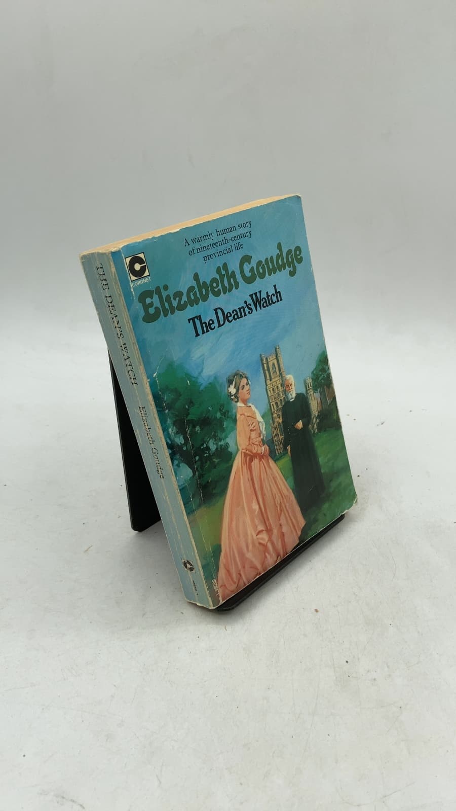 The Dean's Watch by Elizabeth Goudge - front cover