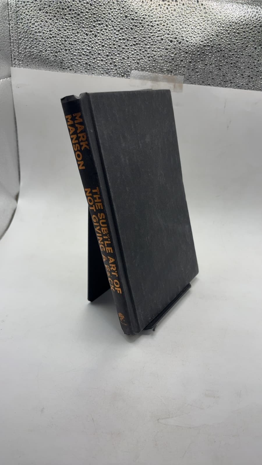 The Subtle Art of Not Giving a F*ck by Mark Manson - front cover