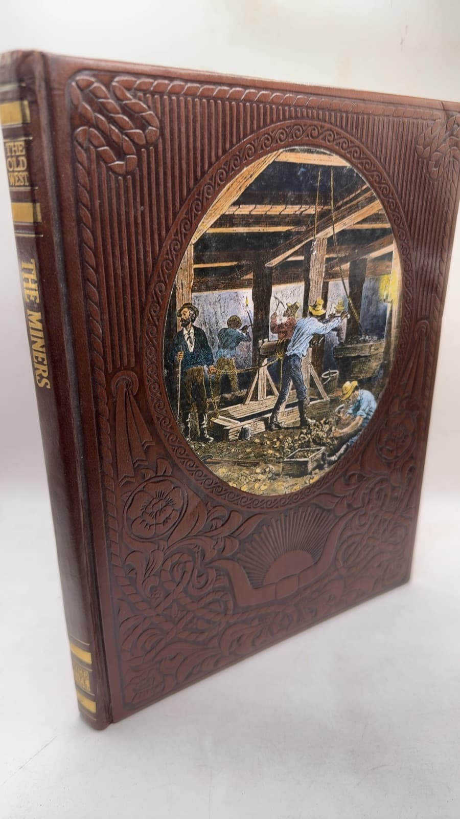 The Miners by Robert Wallace - front cover
