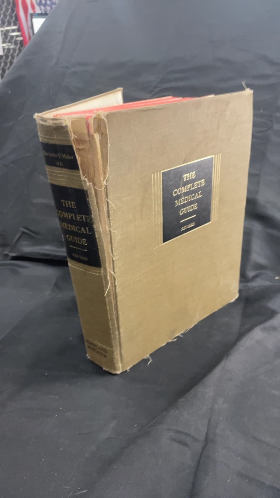 The Complete Medical Guide by Benjamin F. Miller, M.D. - front cover